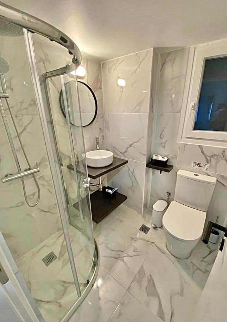 Comfortable Apartment In The City Center アテネ エクステリア 写真